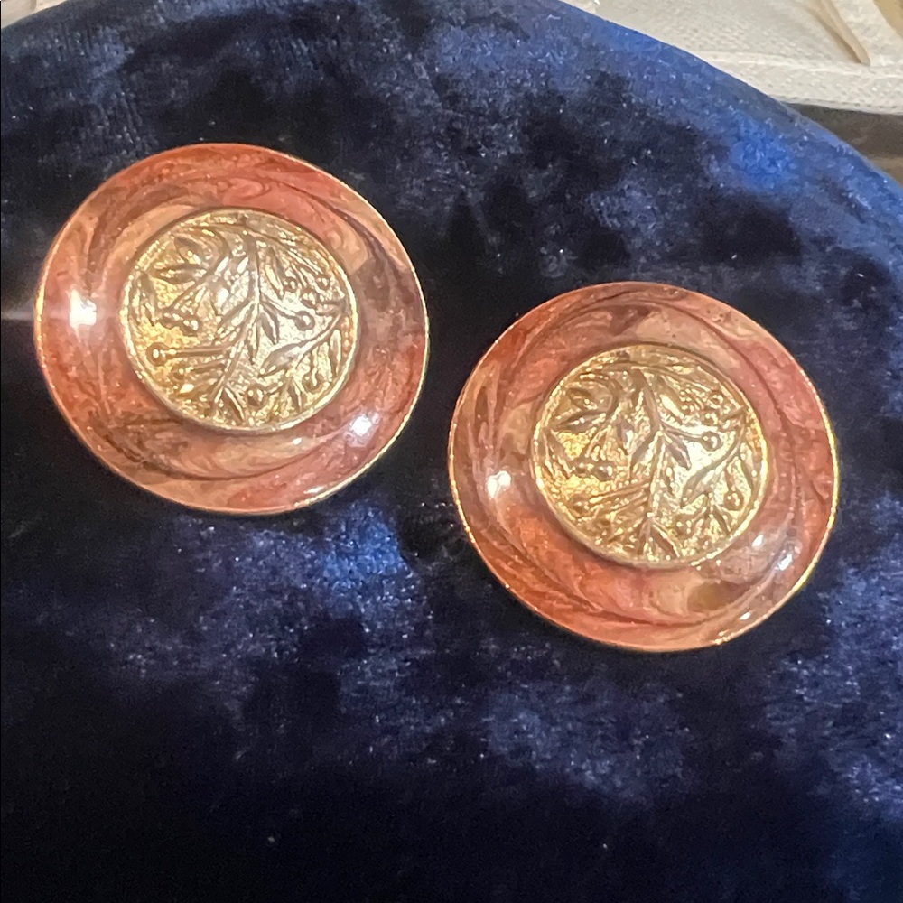 VINTAGE BEREBI EARRINGS circular brass with insignia